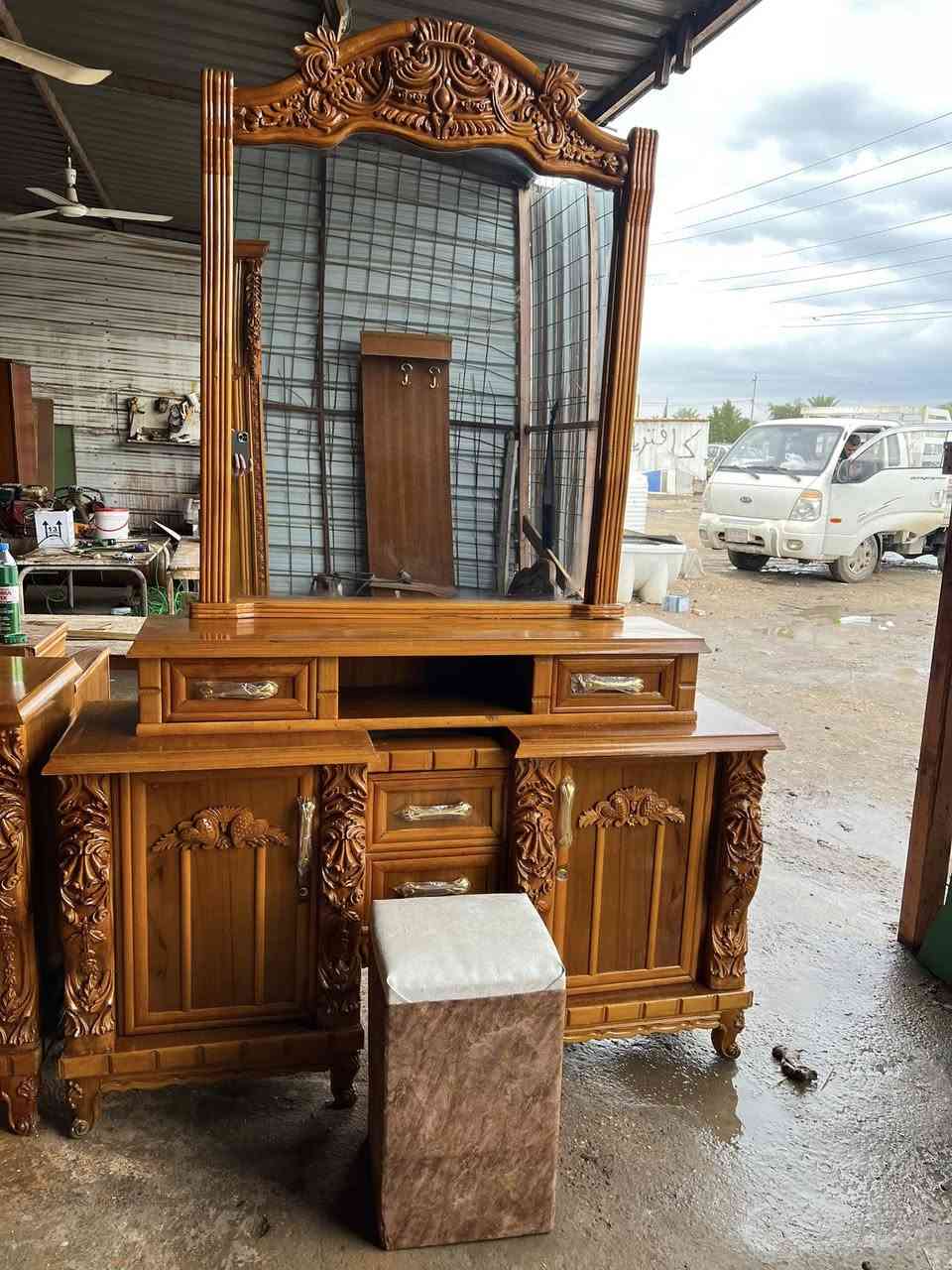 غرفه نوم صاج داخل وخارج 
المكان بابل قضاء المحاويل مقابل معسكر المحاويل البوابة الشمالية بتجاه بغداد 
يوجد لدينا خدمة توصيل 
للاستفسار الاتصال على الرقم التالي *********** او التواصل عبر الواتساب برقم الاسيا
