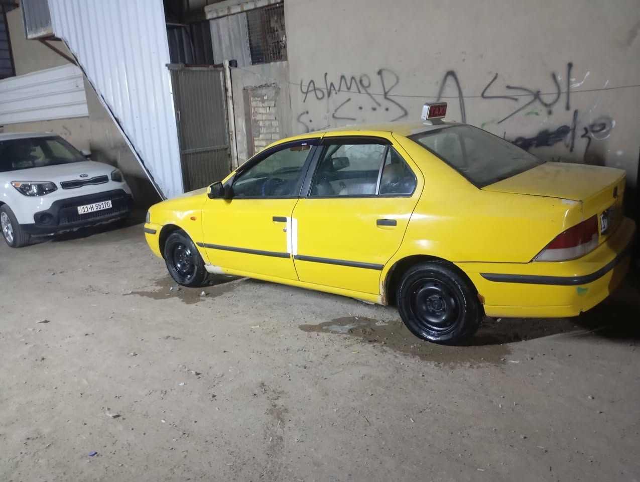 سلام عليكم سياره لبيع ما بيهه ضرب محرك فرنسي بيهه تخم تاير طستهه خير من الله كهربائية تهه كلهه شغاله سعر 25وا بيهه مجال العنوان بغداد جديده 
رقم ***********غير متواجد على وتساب موديل 2009ليموني 🍋
