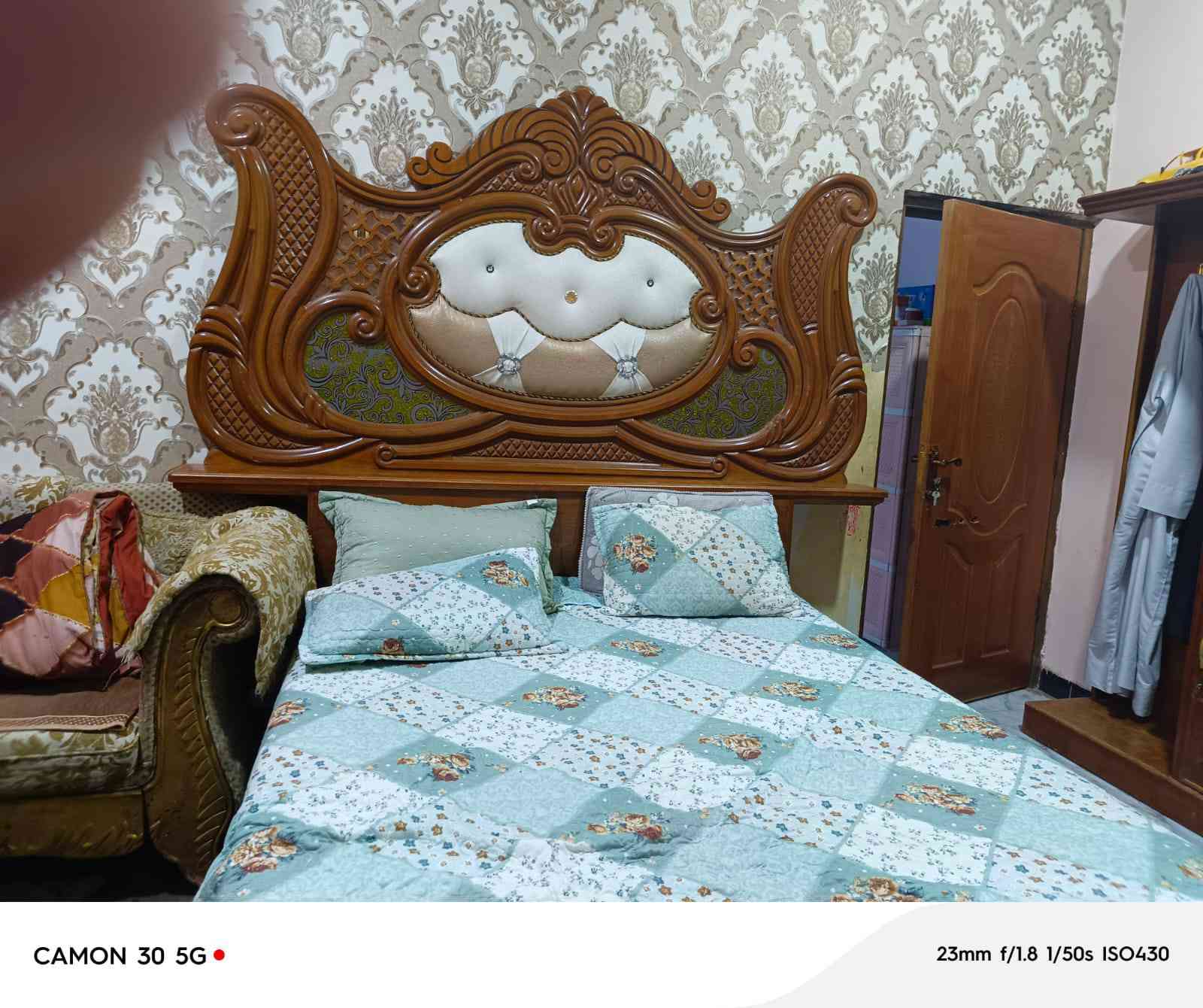 غرفه نجاره نظيفه وجديده الله شاهد بمليونين اخذتها وهسه ضطريت ابيعها ب800 وبيها مجال


**إذا كنت صاحب هذا الإعلان وتريد حذفه لأي سبب، رجاءا أرسل رسالة إلى الدعم الفني**