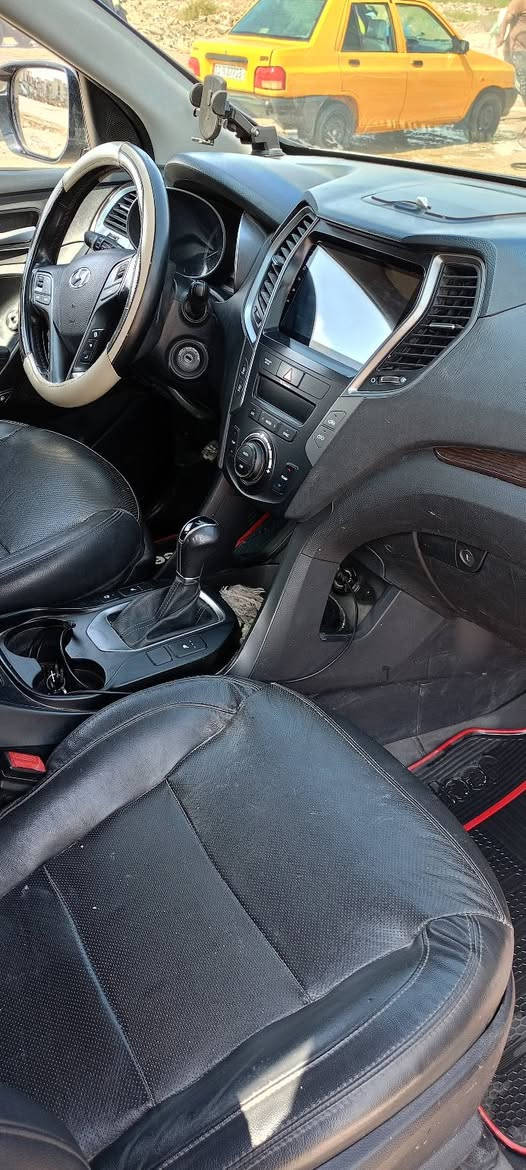 لبيع سياره سنتافي وارد امريكي سياره فول مواصفات عد بصمه حادثه مالته بصيط بدون تبديل  تحكم بانورامه  سياره اسمي لسعر خاص  ***********
