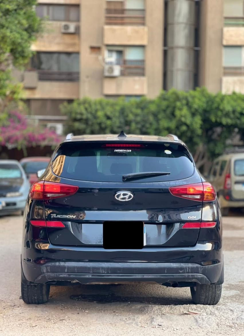 هيونداي توسان 2019 الفئه التانيه 
هيونداي توسان 2019 فيس ليفت الشكل الجديد فبريكا بالكامل الفئه التانيه مرايات ضم و فرش الأحمر صالون بحاله الزيرو عداد 140 الف مالك اول من الزيرو تكيف تلاجه 
للتواصل 01214776035


**إذا كنت صاحب هذا الإعلان وتريد حذفه لأي سبب، رجاءا أرسل رسالة إلى الدعم الفني**