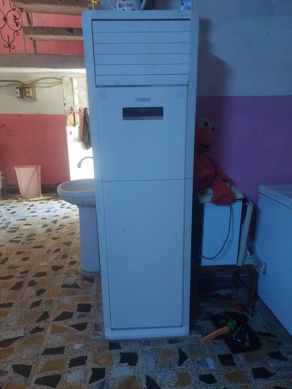 للبيع سبلت كنتوري ٥ طن توسوت باب اول استفسار  ***********
