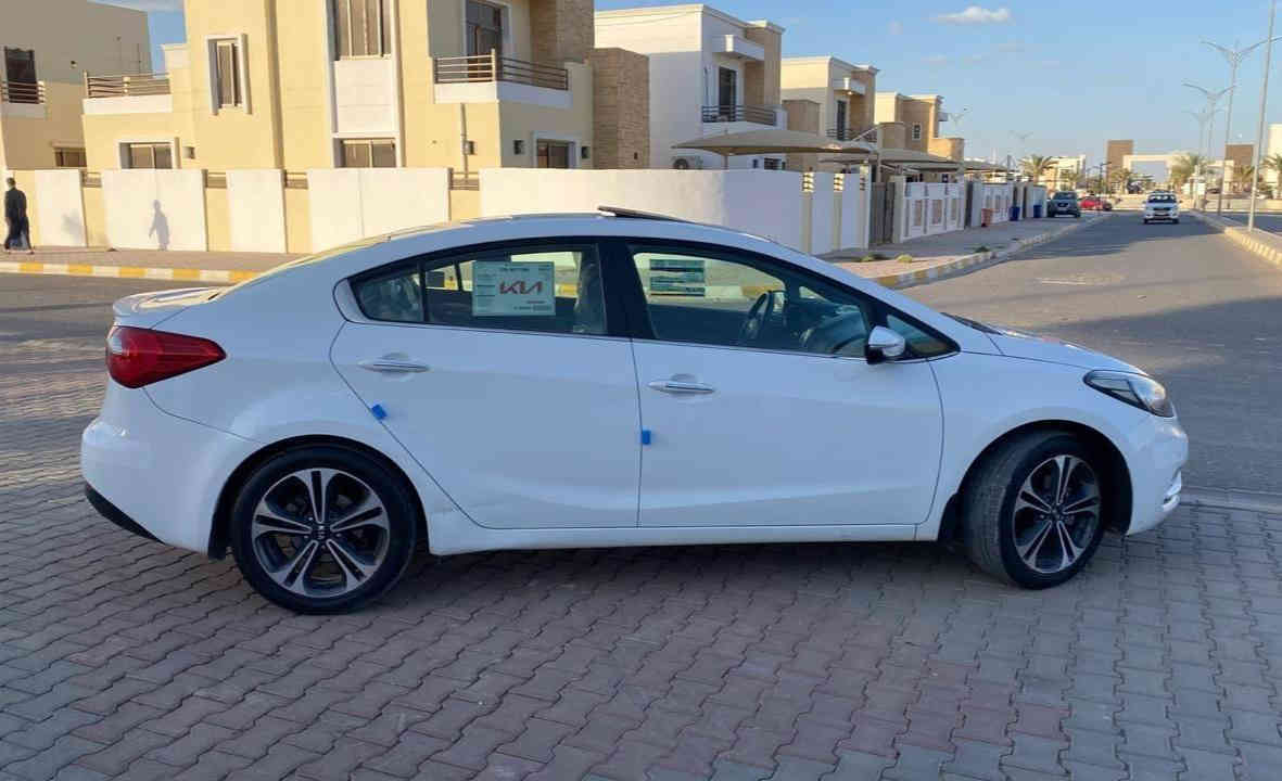 سيراتو 2013 خليجي شكل 15
فول مواصفات للاخير......... 1/1 
رقم  اربيل باسمي وهزه جديده 
لد امامي خلفي 
بصمه 
فتحه
مري شفط 
حساس امامي خلفي 
تبريد منفصل قطعتين تبريد 
كامره وشاشه 
ستيرن 3وضعيات 
تحديد مسار 
السياره جاهزه وما ناقصها اي شي سعرها معقول بلعافيه ع الياخذها 

مكان السيارة بغداد/ الغزالية
رقم صاحب السيارة 
***********

السعر :: اطلبه بالتعليقات يصلك خاص 📩

#ادارة_الصفحه ⚡

ملاحظه / 🔴
مدير الصفحه غير مسؤول عن بيع وشراء واصوليات السياره نحن صفحه لعرض السيارات فقط.
