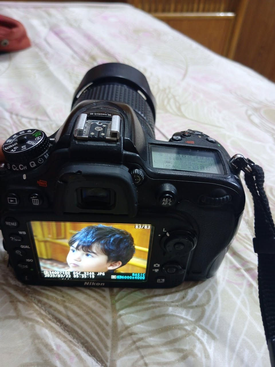 كاميرا للبيع نوع نيكون D7100 نضيفه وتصور فديو مكاني ميسان العمارة
 *********** اتصال او واتساب عمارة, ميسان
