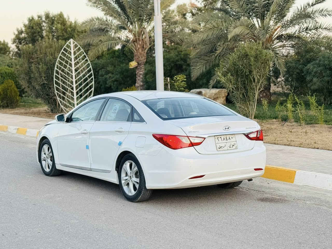 السلام عليكم...
للبيع...نقد فقط  اعتذر عن الاقساط 
باسعر 88$وبيه مجال بسيط
سوناتا خليجي 2011ابيض ثلجي 
رقم أربيل تريد تحويل او وكاله 
شرط التحويل والغرامات 
ماشيه 220KM
✳️محرك 2400دوش ما شرط لاتبخير ولاتنقيص 
✅كير اتوماتيك بدون اي عيب مال بيت"
⚔️المواصفات⚔️ 
تحكم ستيرن 
اشاير بالمري 
حساسات +نظام ECo
اربعه 4️⃣ دسك 

 ✅سياره جديده برغي ما ناقصها 

✅سياره بيها أربع قطع فقط 

تايرات 4️⃣ جديدة 🆕 
صدر امامي خلفي كله جديد 
شرط التحويل ثاني يوم
السعر 88$ وبيها مجال بسيط 
مكان السيارة صلاح الدين تكريت الديوم 
رجاءً ما أقفل سعر بالتلفون تعال وتدلل 
للاستفسار ***********
***********
