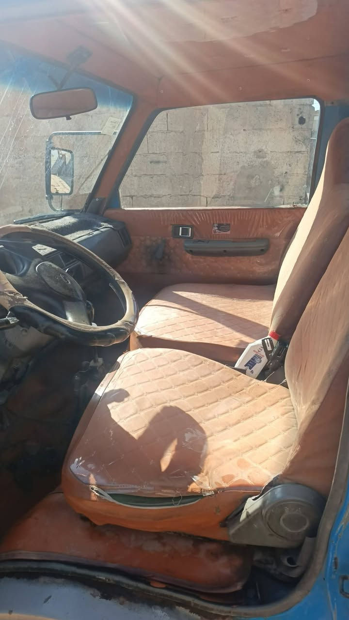 السلام عليكم سياره ٩٥ البيع تك قماره سياره سبعه جنكل سياره  تخم تاير مكينه جديده خير من الله كسن جديد باور جديد دوشمه جديده سياره خير من الله بس الكير ثالث يفلت رقم ابغداد الماني سعر ٣٧ وبيه مجال قليل ***********
