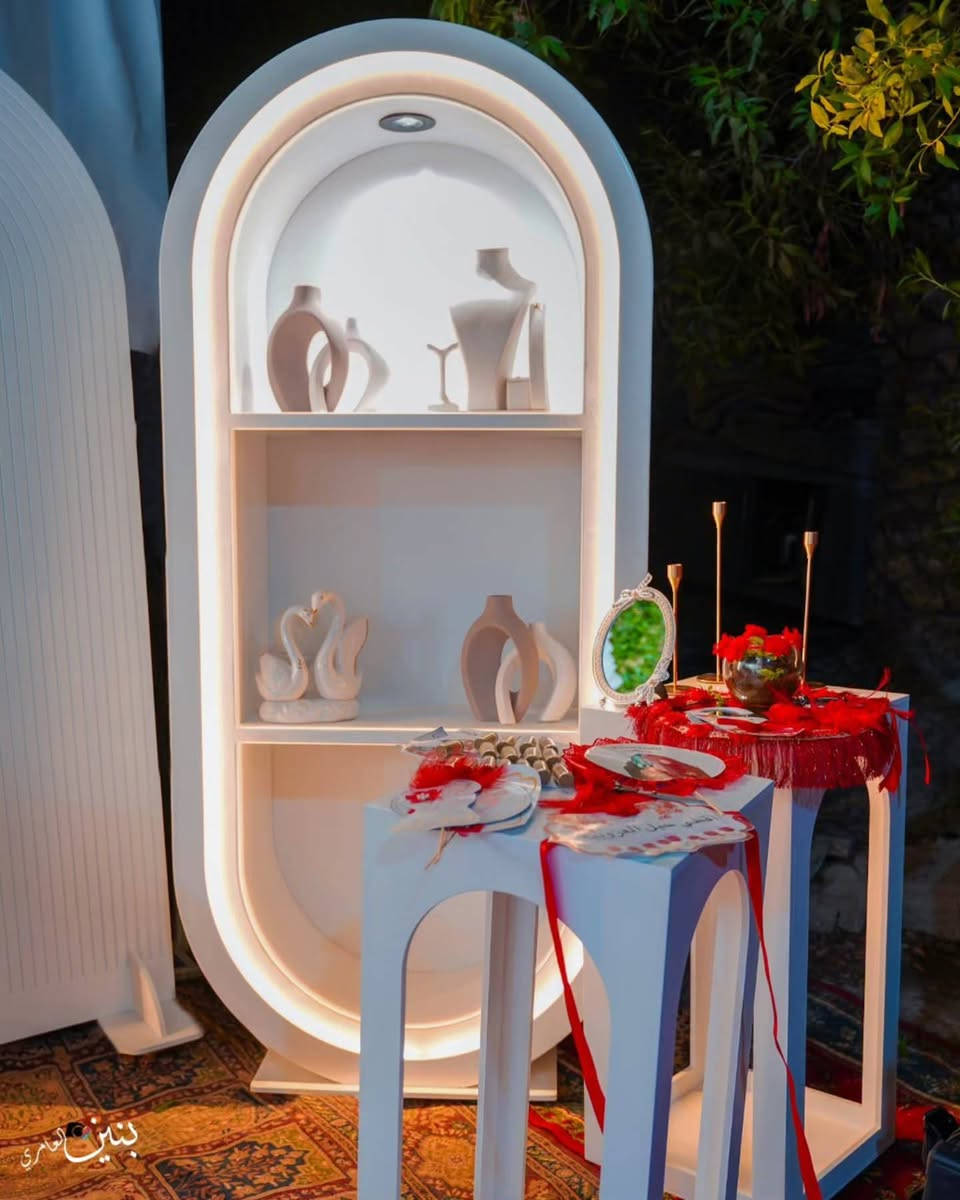 السلام عليكم كوشه شغل درجه اولى مرتبه ونظيفه طالعه بس مرتين مكاني بابل الحمزه الغربي السعر مليون و350 وبيه مجال      رقمي ***********
