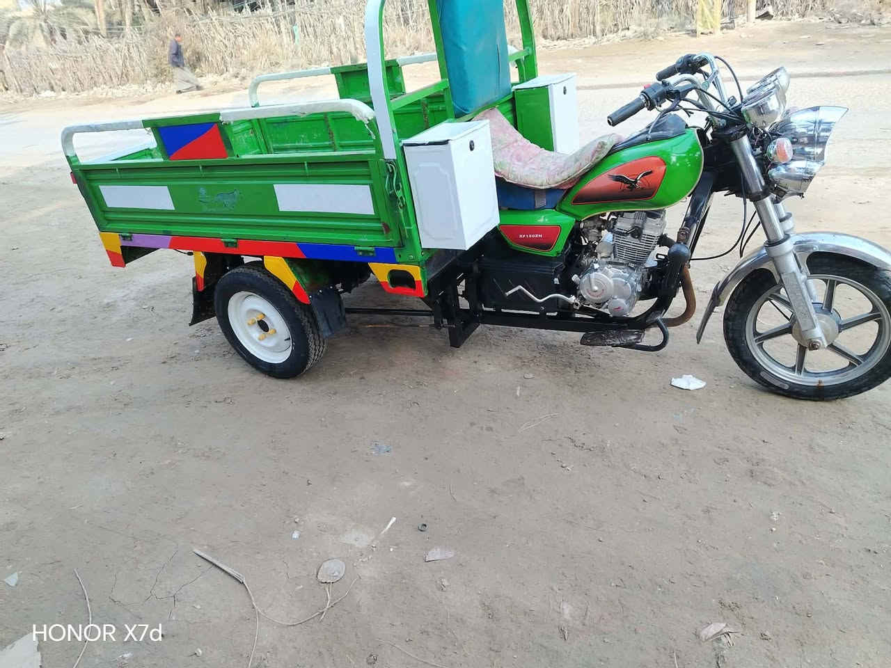 السلام عليكم شباب ستوته للبيع موديل 21 مكينه 23 مقفوله كفاله عامه برغى واحد ما عايزه اوراق الصولي ورقه وكيل كهربائيات كلها شغاله بكاني حل السياحي سعر خاص هذا رقمي ما متواجد على انترنت ***********
