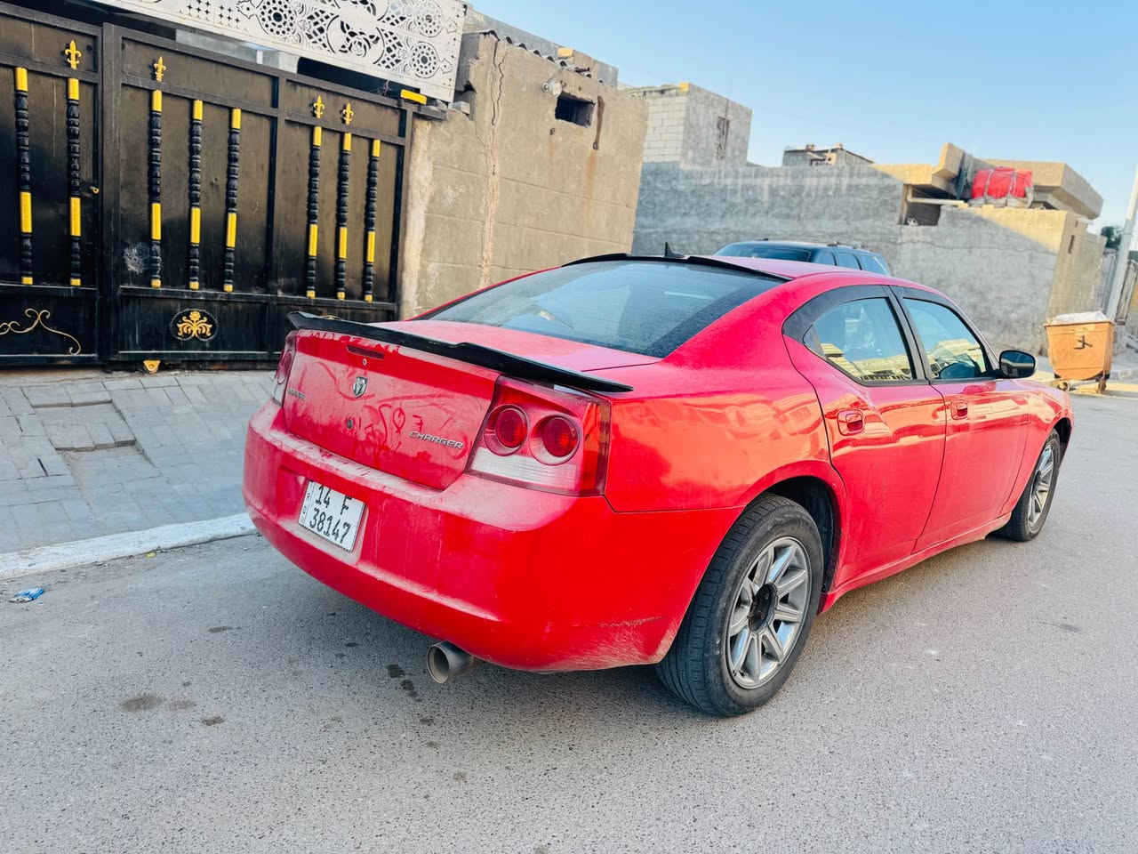 سلام عليكم للبيع جارجر 2010 رقم بصره دولي سنويه 2030 هزه جديده حادثه باب السايق وجوه الدوسه بيه صبغ مكانات محرك 3.5 كير محرك جدد تخم تاير جديد حداديه جديده تبريد ثلج تتفئه سياره حلوه وجاهزه مكاني بصره كزيزه سعره 88 قفل من الأخير 
*********** البصرة, العراق
