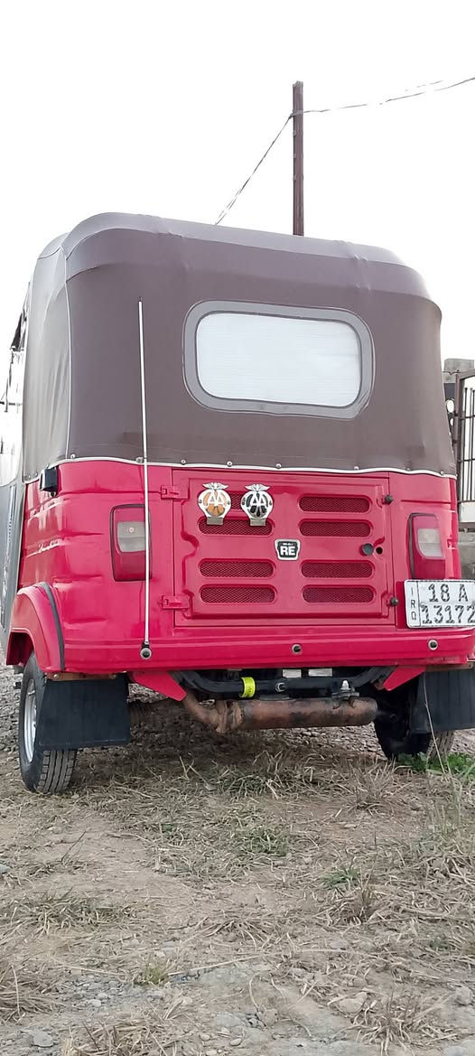 السلام عليكم ورحمة الله وبركاته
تكتك موديل 18 للبيع 
التكتك خير من الله 
المكينه لاتنقيص لا تبخير ولا دخانه 
التكتك معمره تعمير عام 
رقم انكليزي وسنويه 
السعر سته ونص وبيه مجال 
المكان ديالئ بعقوبه 
الاستفسار الخاص مفتوح


**إذا كنت صاحب هذا الإعلان وتريد حذفه لأي سبب، رجاءا أرسل رسالة إلى الدعم الفني**