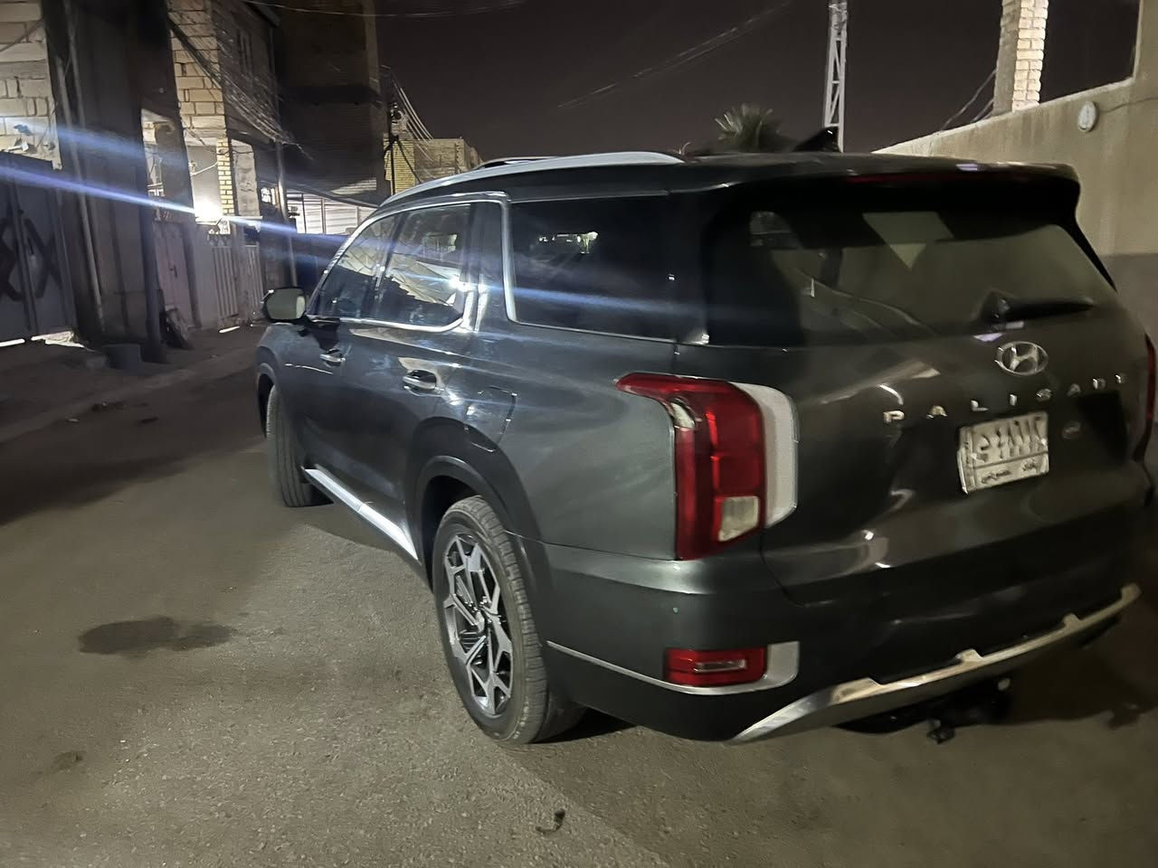 السلام عليكم هونداي بلسايد موديل 2022 سياره فووول  كلكرافي صور حادث يراسلني وتساب ودزهن له سعر (235) وبيه مجال ***********
