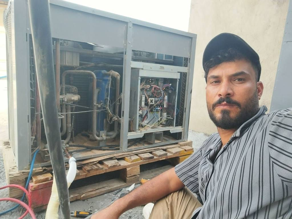 عرض خاص لفتره محدوده ورشة متنقله تنصيب وصيانة كافة السبالت 
يوجد لدينا ضمان في العمل المدة موسم كامل شحن غاز درجه اولى صيانه عامه ***********
يوجد لدينا صيانه ثلاجات مجمدات شرط شغل درجة اولى النجف, العراق
