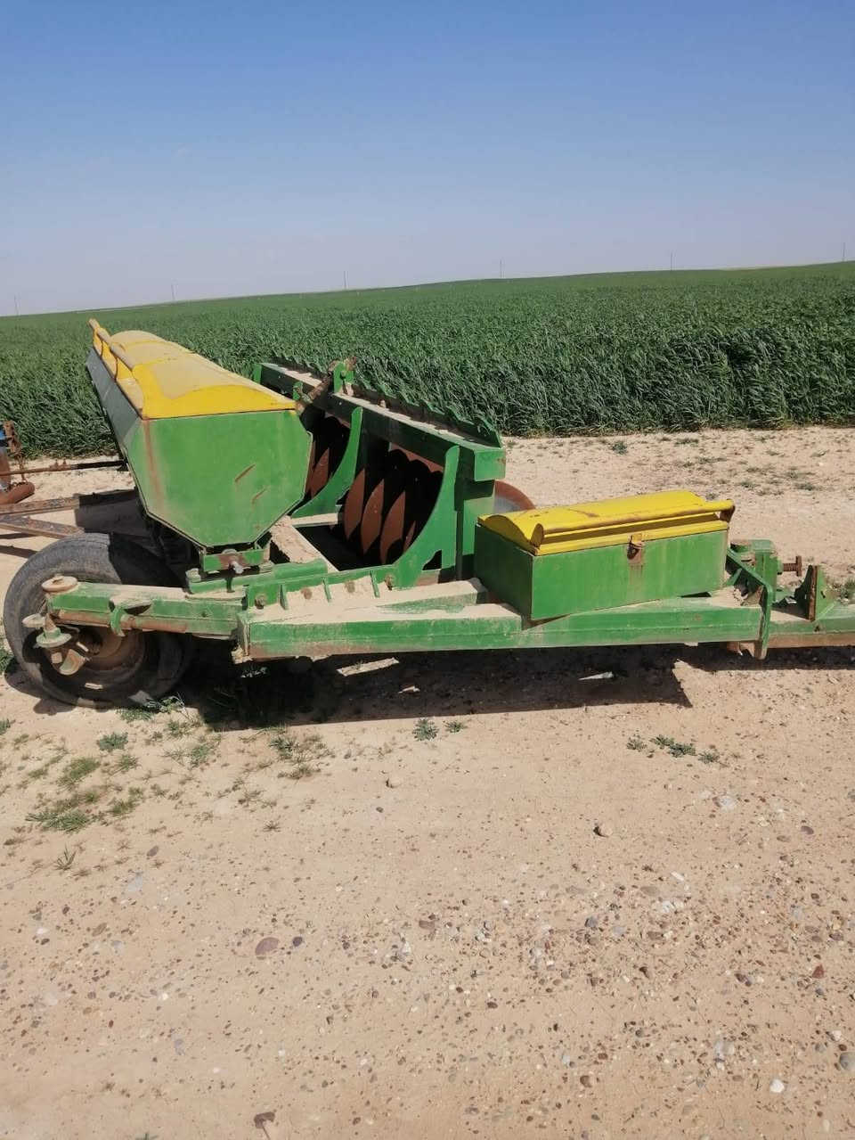 السلام عليكم دسك للبيع ثنعش ١٢ صاج لاتصال ***********
