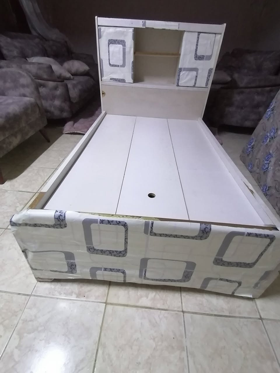 غراض للبيع بسعار رمزيه جدا


**إذا كنت صاحب هذا الإعلان وتريد حذفه لأي سبب، رجاءا أرسل رسالة إلى الدعم الفني**