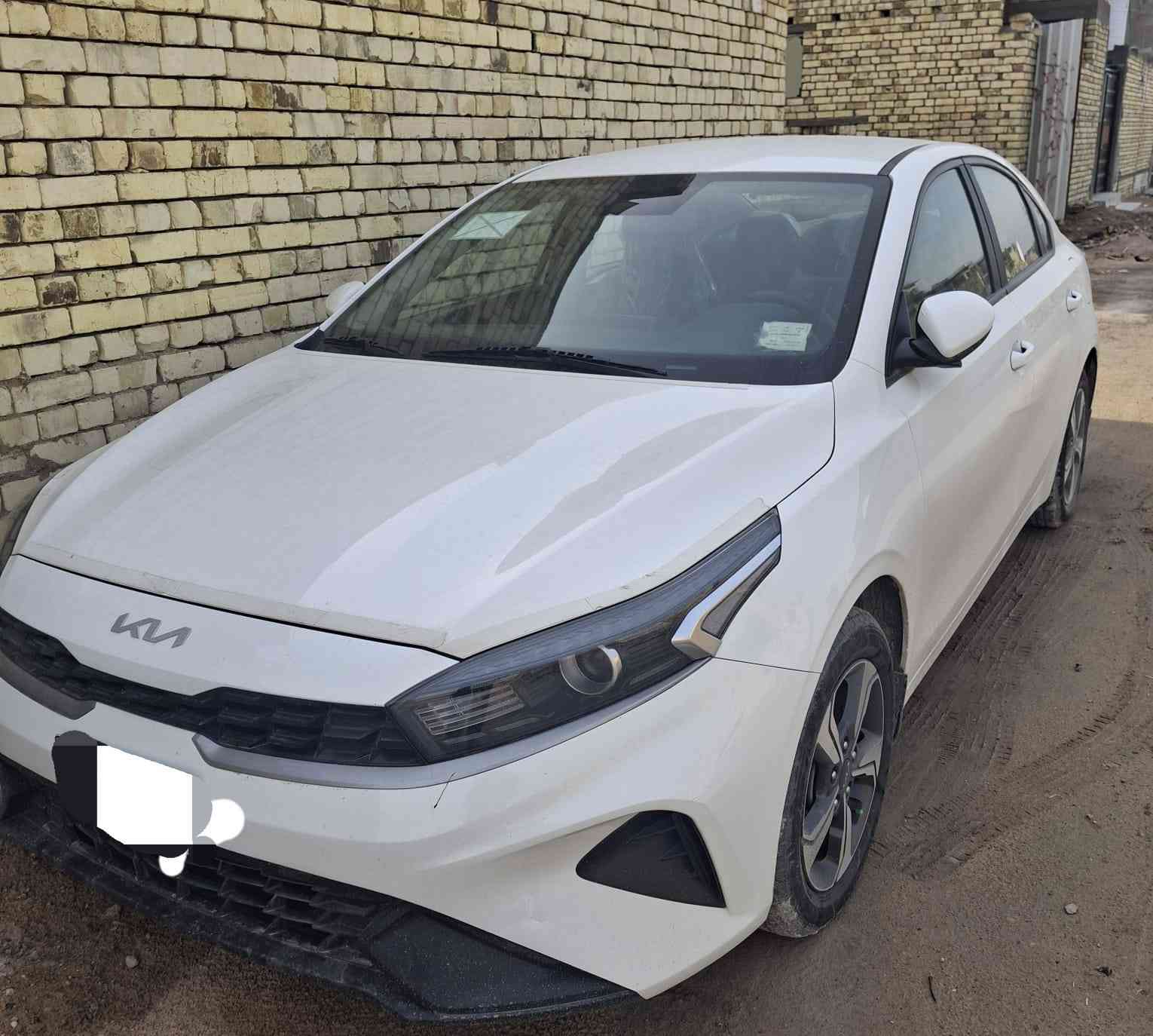 سلام عليكم (بيع فقط) 
كيا سيراتو 2022 مكفوله كفاله عامه خليجي السياره رقم بغداد  سنويه اصليه ورقام اصلي (السياره بدون تحويل)
عنوان : البصره 
السعر : اتصال أو وتساب 
رقم ***********
