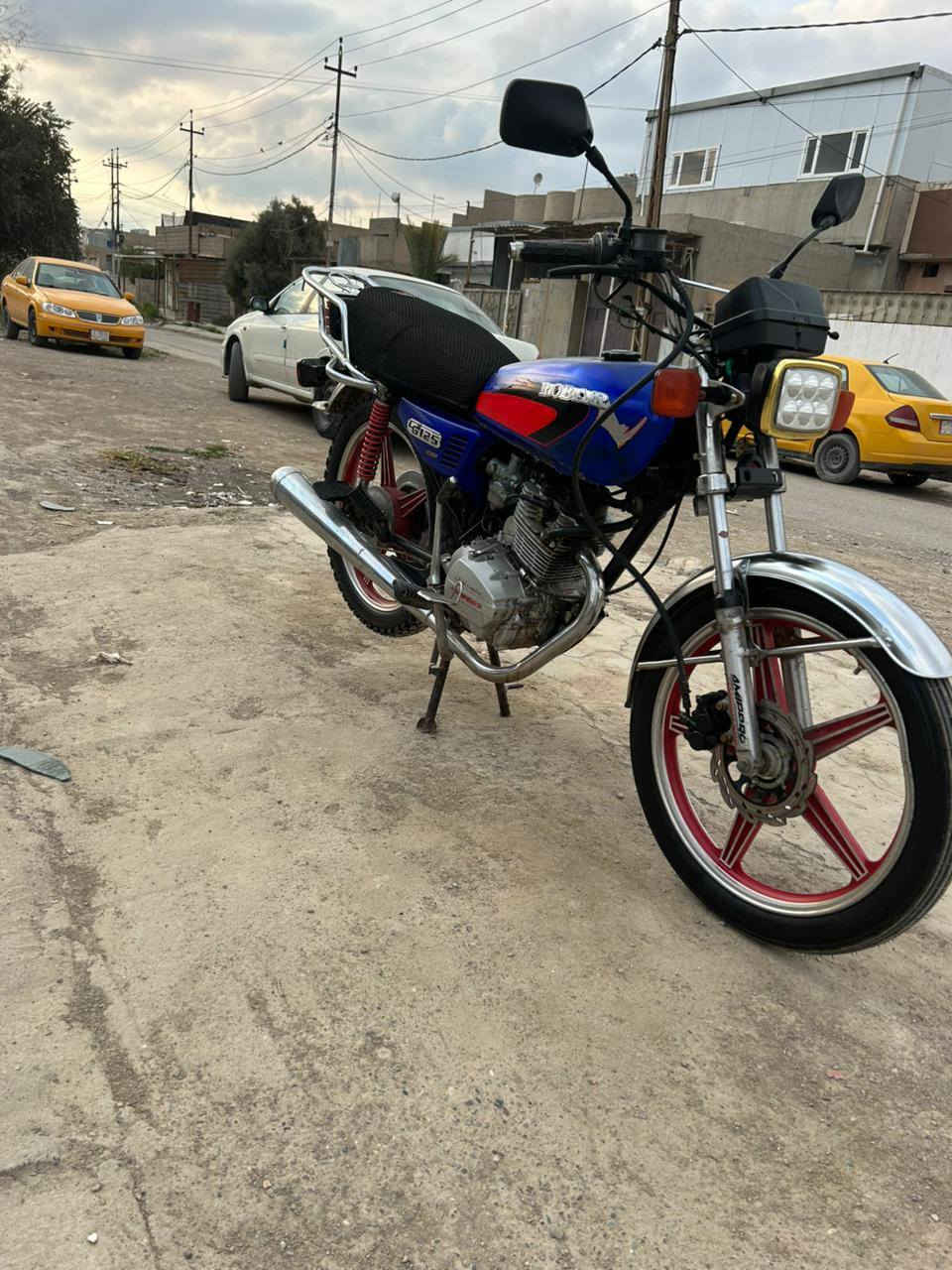 سلام عليكم هذا المطور للبيع سعر 325
***********
وتساب بس
