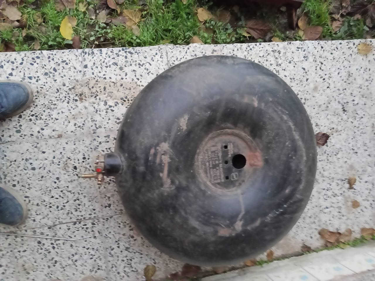 تانكي 80 لتر مع الطواف للبيع السعر 125 ألف قفل 
***********
