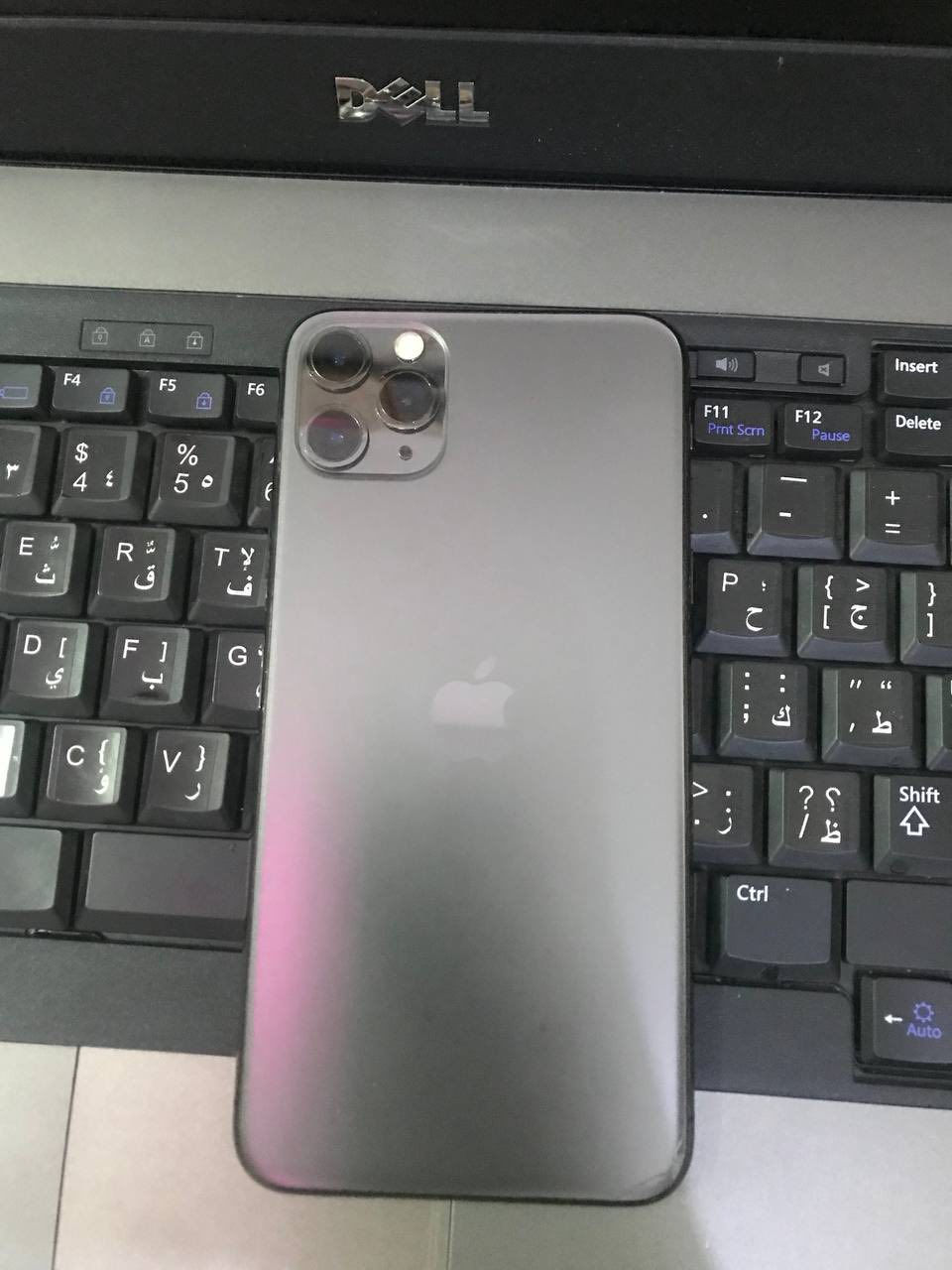 السلام عليكم
أيفون 11برو ماكس للبيع فقط
الذاكرة 256م 
مبدل بطارية أصلية 100%
بي فطر صغير بالظهر موضحة بالصورة
رايدة بـ310 
***********
مكاني بابل القاسم
