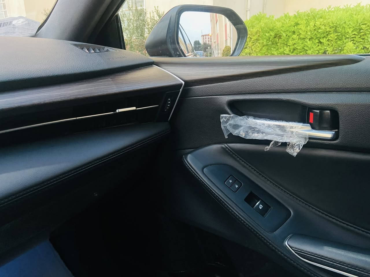 افلونxleموديل22حزام
داخلة كلين حادثها بالعراق خمس قطع صار بيهن شگ قوي وحزمتها بدون ضرر داخلي ماشية105كم
مكانهةالسليمانية
***********
السعر
195$
