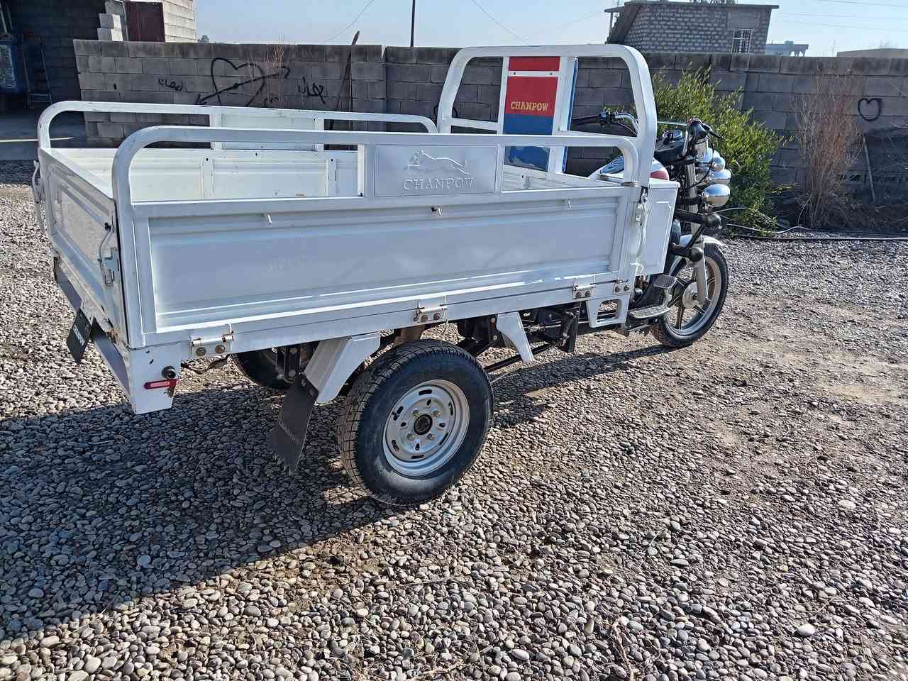 اسلام عليكم ورحمة الله ستوته للبيع 2025
بعدهه جديده 
اي نقص مابيه وضع شركه 
السعر مليونين و ميه وبي مجال قليل
المكان شميط/***********
