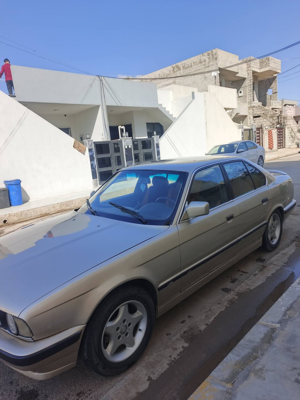 BMW 525
موديل 1992 كير توماتيك محرك كبس تبريد منضومه جديد عليها كيجات وارفلو ول حاساسات كله شغال مبدل مال حاويه باتري جديد لايتات مال حاويه صبغ حراري ضمان خمس سنوات جام امامي مبدل جديد سياره محرك ول كير ول دعم شرط تريد وكاله تريد تحويل تحويلها يكلف ٥٢٠ الف ويصير رقم مصطره وعليها ٨ ورقات غرامه تنزل من سعرها واكو خصم ٢٠٠ الف ينشال من غرامه سعرها ٦٥ وبيها مجال بصيط 

رقم وتساب ***********

***********
