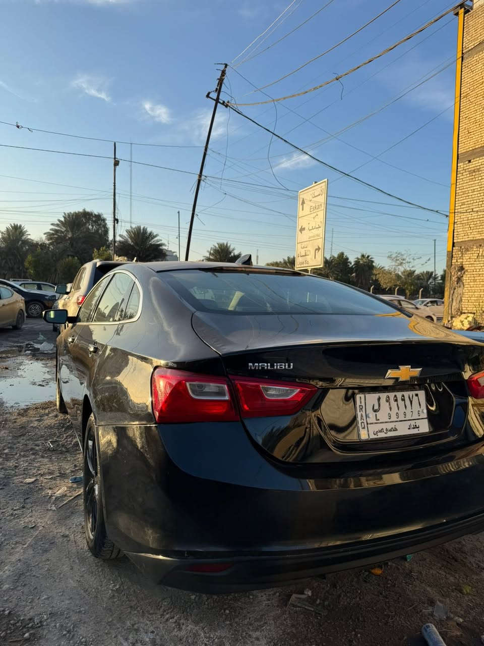 ماليبو 2018 LT السياره جديده
حادثها سرقه جاملغات لامامية فقط وبيها صبغ شويه بلجاملغ الخلفي السياره حلوه وخير من الله مكينه كير خير من الله رقم بغداد تحويل ثاني يوم السياره ماشية 160 الف كيلو السعر 93 ورقه وبيها مجال حيل بسيط 
الرقم ***********
المكان المنصور دور السود
