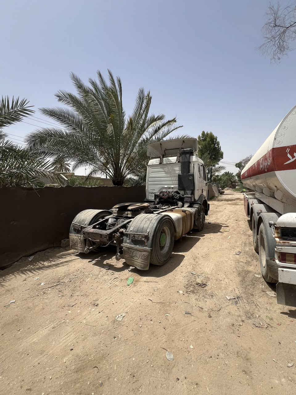 السلام عليكم تريله ألبي مديل 1990 لاستفسار
‭0781 533 0313‬رقم ‭0772 230 8297‬
