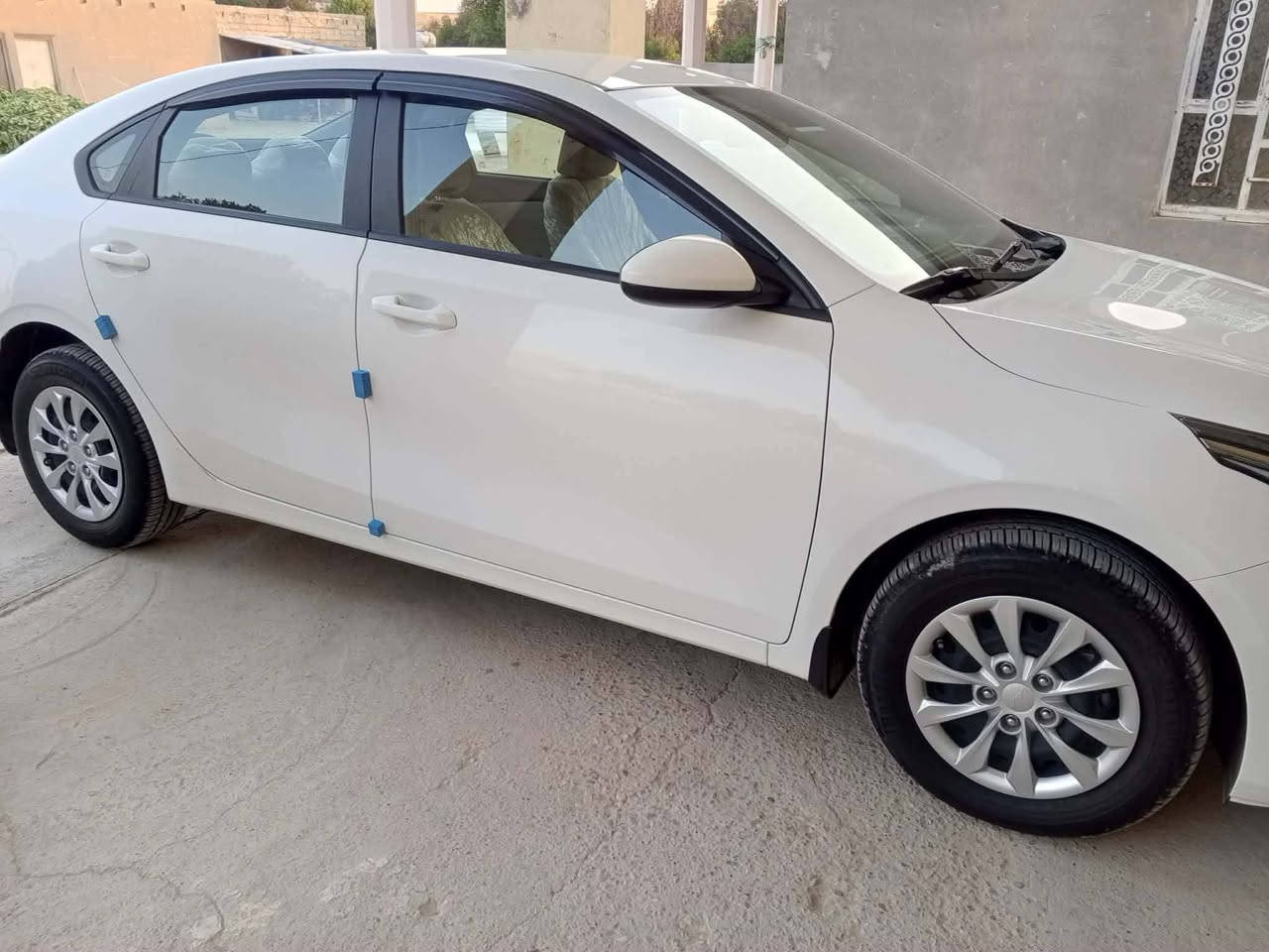 السلام عليكم للبيع سيراتو 23كفاله عامه. ماشيه 84 ألف فول عادي وكاله او تحويل لد نهاري       كاشف ضباب.   مانع انزلاق تحكم جهتين   حساس خلفي محرك 1600 السعر 170
  يرهم بيع ومراوس حسب القناعه. الاستفسار الاتصال على الرقم ***********
