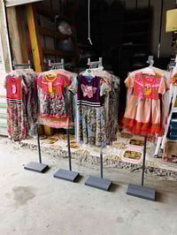 عندي ستانات بهذا الشكل الي بالصورة الارتفاع متر ونص عندي 10 قطع الي تف...