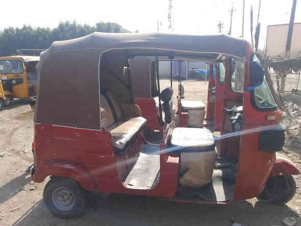 موديل 17 سنوية رقم انكليزي  تخم تاير وتخم ويل تجفيت جديد باتري جديد كابريتر جديد رادلهه  لوحظات مال عيشة واتساب فقط *********** مازنجر مموجود والرقم حاليا معلق للتنويه فقط واتساب أما السعر اتصل ودلل المكان بغداد الحسينية مال الشعب
