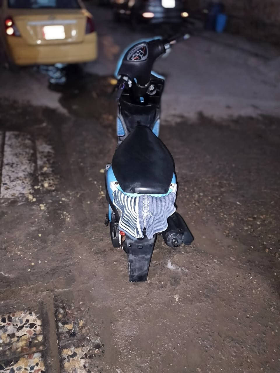 سلام عليكم  دراجه ماكس عدله للبيع الدراجه نضيف فول تعمير بوشه 49 السعر 650 وبيه مجال لطيبين / الرقم ***********
