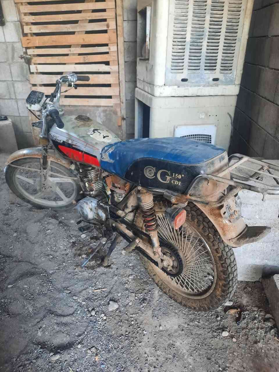 ماطور ايرني عاطل قبل اقل من شهر معمر كامل ب ٥٠ الف وطفه الحالو تايت ويال حيل انضاف اذا احد عندو ماطور يروس عادي وانطي فرق سعرو( ١٠٠) مكاني كوكجلي تواصل خاص


**إذا كنت صاحب هذا الإعلان وتريد حذفه لأي سبب، رجاءا أرسل رسالة إلى الدعم الفني**