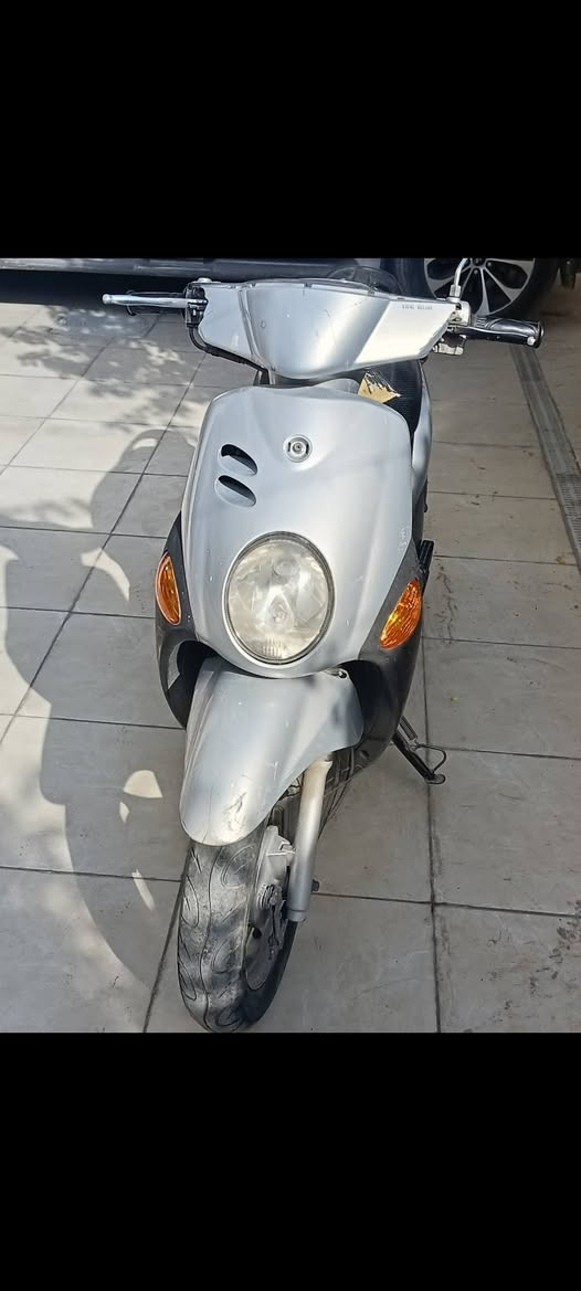 سلام عليكم دراجه فله للبيع اوراق
اصوليه مدفوع الكمرك   موديل 2010 مكينه ناعمه كلش وبرغي ما مفتوح بيها شلعه ومعدل فول 
سعرها 650
مكانها بغداد شهداء البياع 
***********
