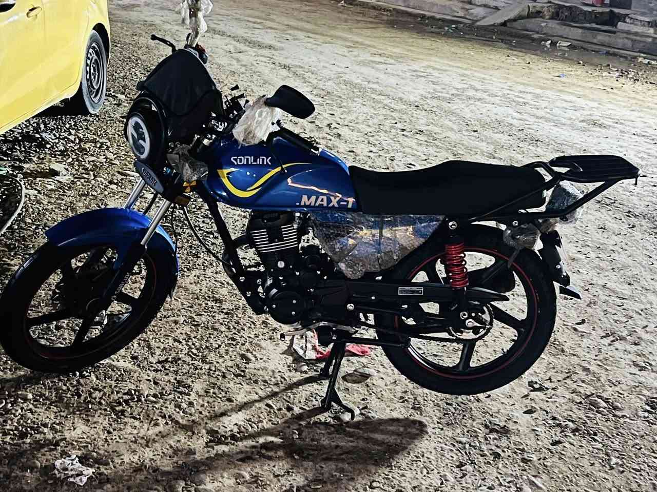 السلام عليكم سولينك ماكس موديل 25 الدراجه طالعه بال26 خير من الله تجي وتشوف السعر 850 وبيها مجال حك الجيه الاستفسار *********** مكاني شهداء العبيدي
