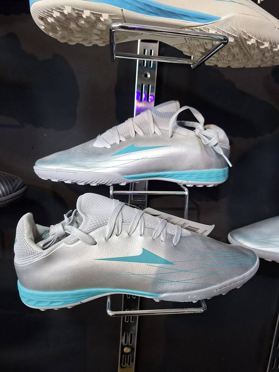 #اثير_للاحذيه_الاوربيه_باله_والجديد
#عرض_لمده_سبوع 
ترانشوز  اي قطعه داخل محل 12 الف 
لابجين ريكي  12 الف 
العنوان / حبانيه سيسي سوق العصري مجاور قاعه البوريشه
هـ/***********
