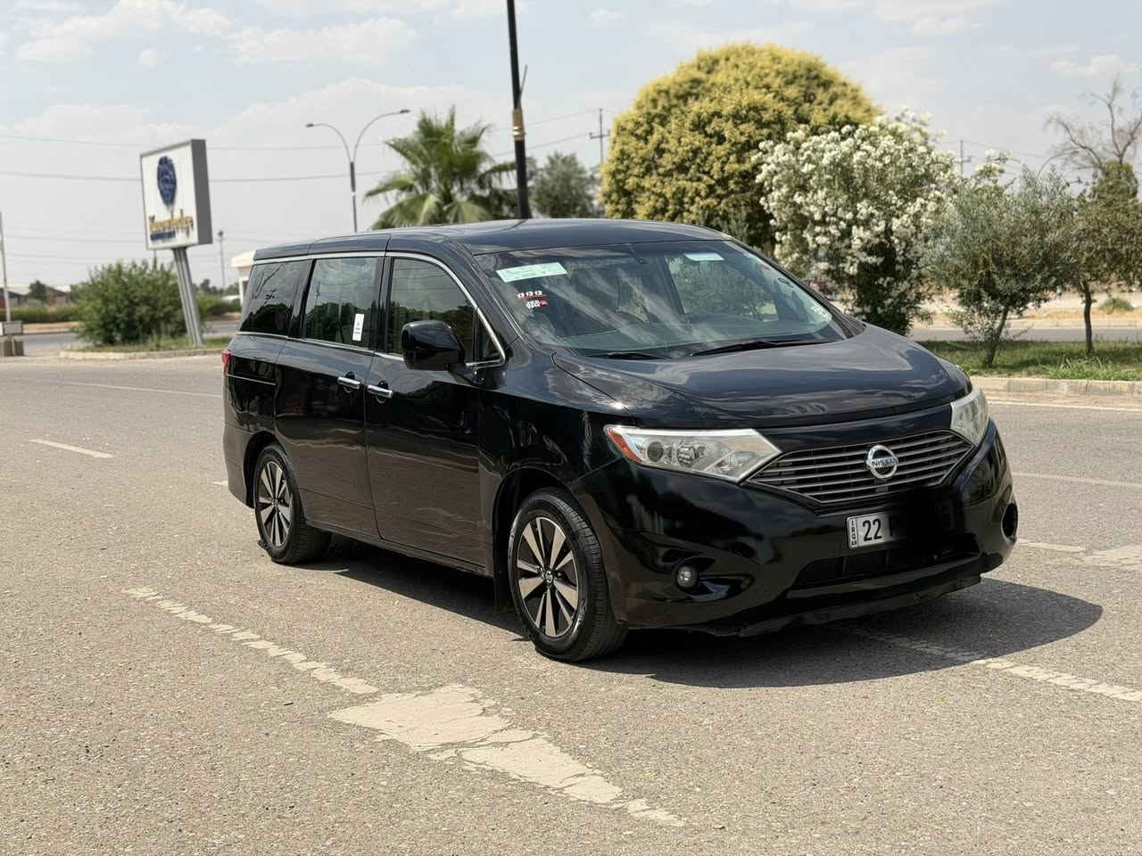 نيسان كويست 2012
كير و محرك 6 شرط ممفتوحات
بيها باب صبغ بدون دواخل 
تبريدها ممتاز سنوية جديدة
السعر 125 بيها مجال
العنوان اربيل ***********
