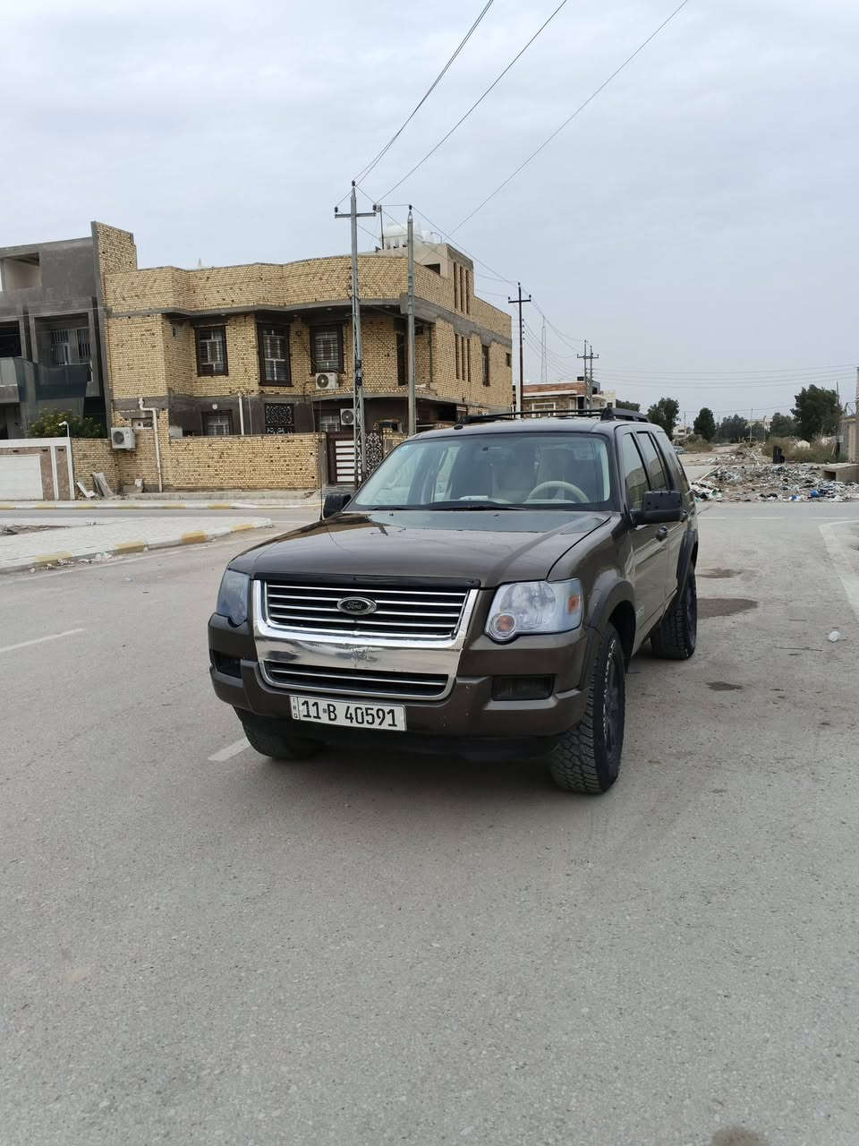 سياره فورد اكسبلور مديل 2007 وارد خليجي سياره مصبوغه عام للجماليه مكفوله من الضربه القويه والكلبه والكص والعيب الشرعي مكينه وكير مكفولات
مواصفاتها 
7راكب
مكينه 3000ففتي
شاشه تاب 
كشنات كهربائي 
حداديه 100%
تخم تاير جبلي 
ويل كب 
تحكم استيرن 
تبريد+تدفئه
3قطع تبريد
سياره جاهزه اي نقص مابيه رقم بغداد انكليزي سنويه 29مشروع وطني سعره 70مكانه ذي قار المركز 
***********
