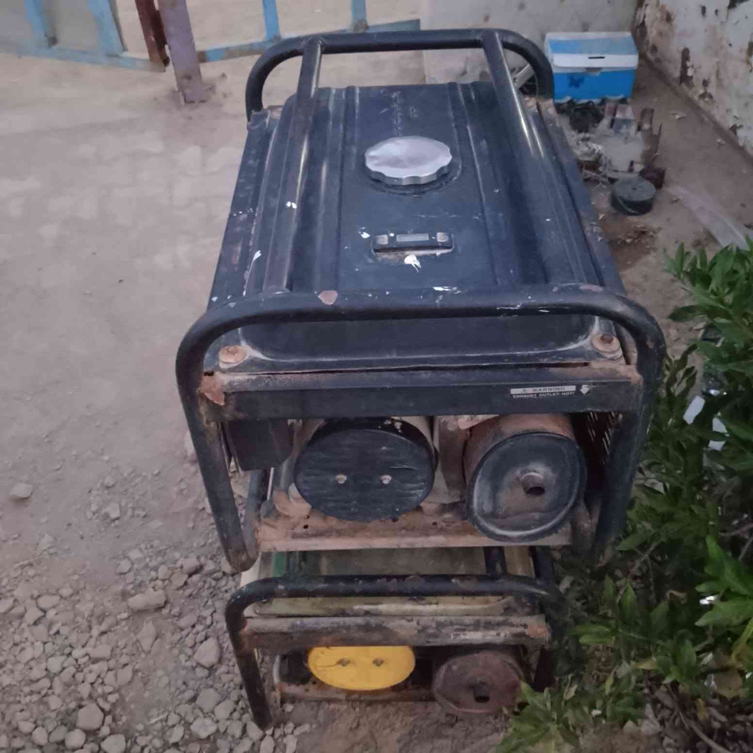 سلام عليكم مولدات للبيع عدد2 شغالات العنوان ميسان برمانه سايدين سعر الوحده 125 رقم ***********
