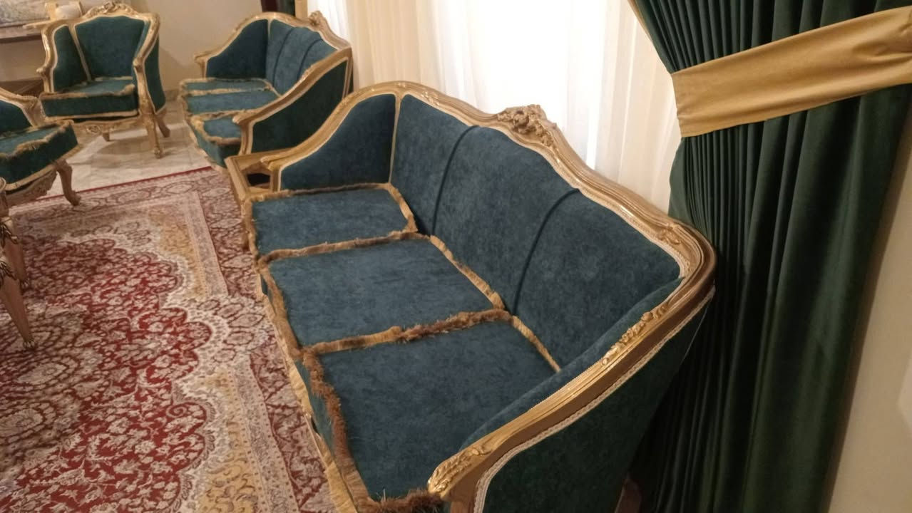 دوشمة  الاثاث التخم العراقي. والمصري والزان والتركي زور الصفحة وشوف الشغل العنوان بغداد شارع  فلسطين الفرع الثاني الطالبية. الاتصال وتساب ***********

