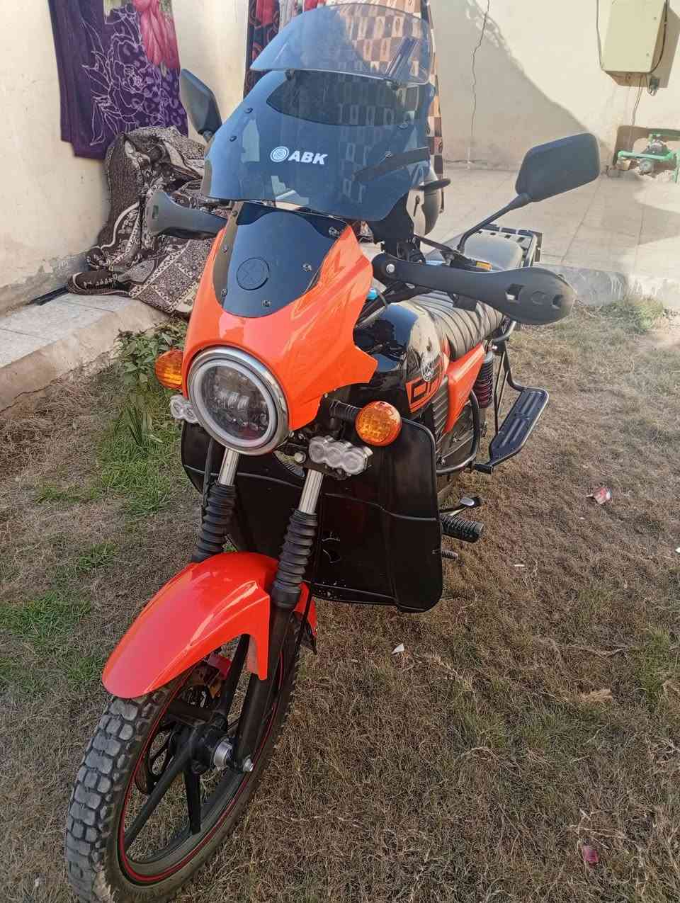 دايون 200 S للبيع
موديل 2025 نضافه 100 ماشيه 5000
رقم وسنويه اربيل لوحات 2
تايارات جوبلس لايت زنون وياها جي بي اس لو تروح للهند هم تشوفها 
تواصل ***********
