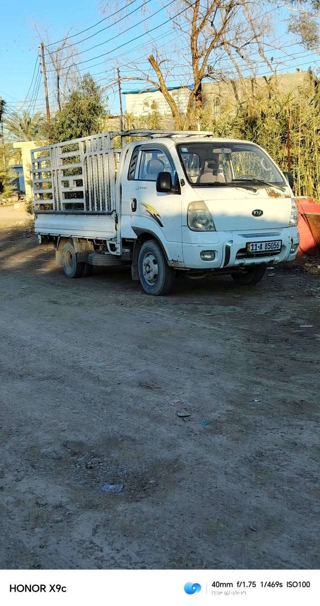 السلام عليكم فحل 2009 سنويه بأسمي لل 27 شاصي كفاله تخم تاير تاير بلادي 13 محرك بي تبخير كل أسبوع ينقص نص ربع مابي غير الطخه البل بجم الغد صدر 60 ٪بل ميه السعر 103 وبي مجال مكاني بغداد رقم الهاتف ***********  ***********
