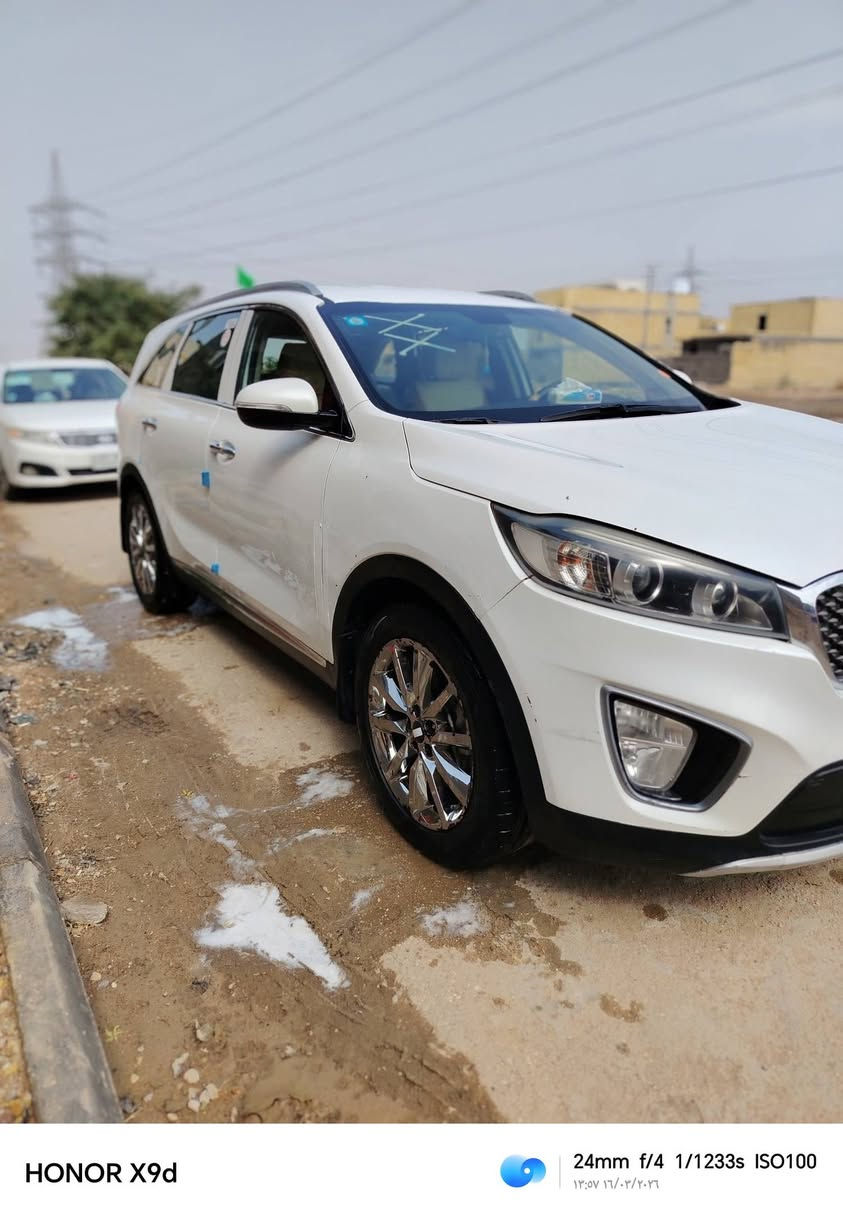 سلام عليكم سياره سيراتو موديل 16 خليجي مكفوله بيها بس باردات ماكينه كير حداديه تخم تاير تبريد شغال جهاز السياره ماشيه 201 بصمه تحكم ستيرن سبعه راكب سنويه 29 رقم ذي قار مكان الناصريه مركز سعر 185 وبيها مجال استفسار على هذا الرقم /***********
ملاحظة/ السياره بس للبيع
