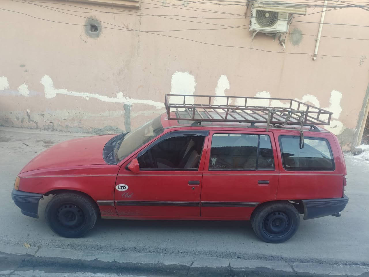 كاديت ستيشن موديل 1991
كير شرط محرك صرف 
مصبوغة حزام جمالية 
ب 25 وبيها مجال 
***********
