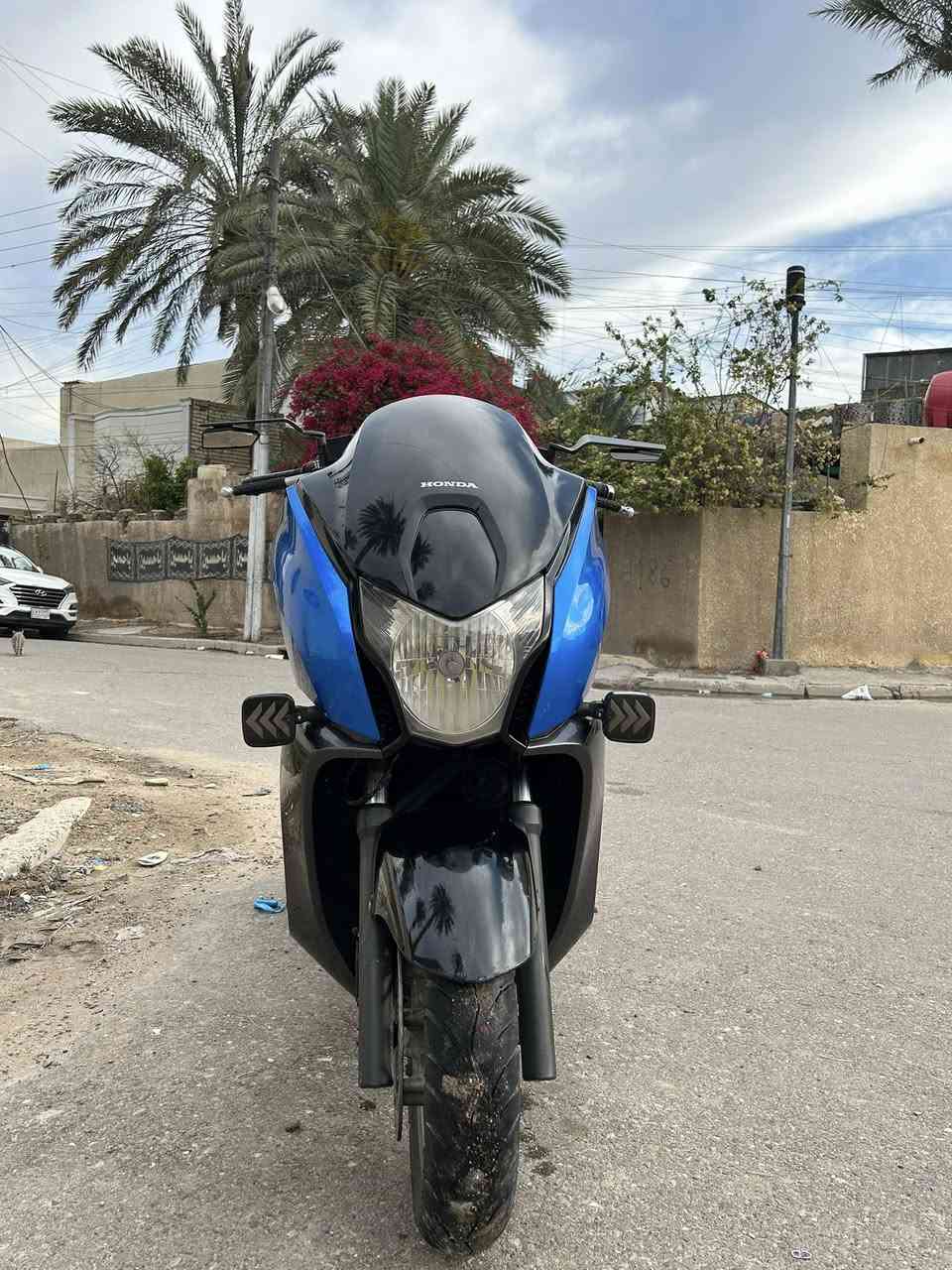 دراجه فاز 0.11 جاهزه
على اخر حبايه انكر سويج واطلع 
بانزين محسن فقط 
دهنMOTUL وفلتر من الشركه قبل اسبوع مبدله 
تزويدات خاريجه مراي مجنح + كلاص+ اشاير بيهن نضام الدبل الاشاره وبيهن تك 
ملاحضه اشايرها البلاد موجوده شلتهن للجماليه 
فلتر شوته جديد 
سويجين بيها الدراجه🔑
السعر 17ونص ل شراي بيه خير ويدلل 
للستفسار | ***********
الموقع 📍مدينه الصدر
