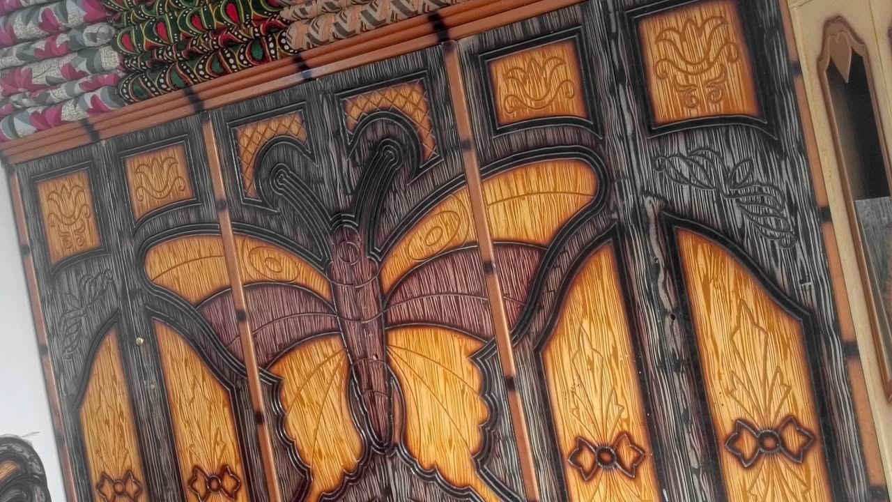 غرفه للبيع نضافه  بس الغفاله  يراد تبديل
‏‪***********‬‏
