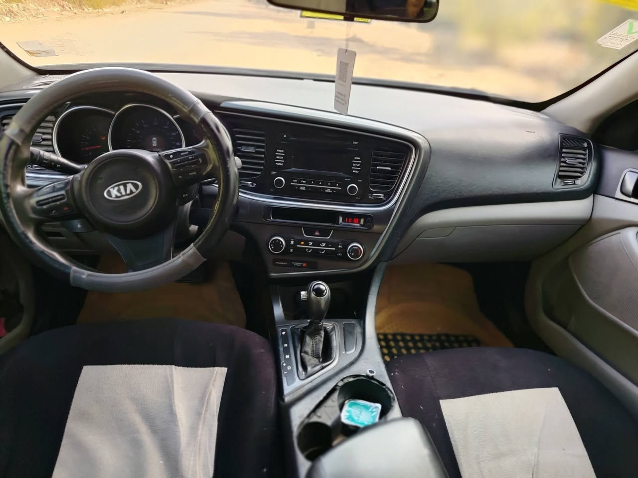 اوبتيما 2015 وراد امريكي ضرر جاملغ امامي  مكينه 2400 ومصبوغه حزام اثر جراد.تخم تاير جديد دوشمه جديده الكهربائيات كله شغاله  تحكم ستيرن المكان الديوانيه.. السعر 99 وبيه مجال ***********
