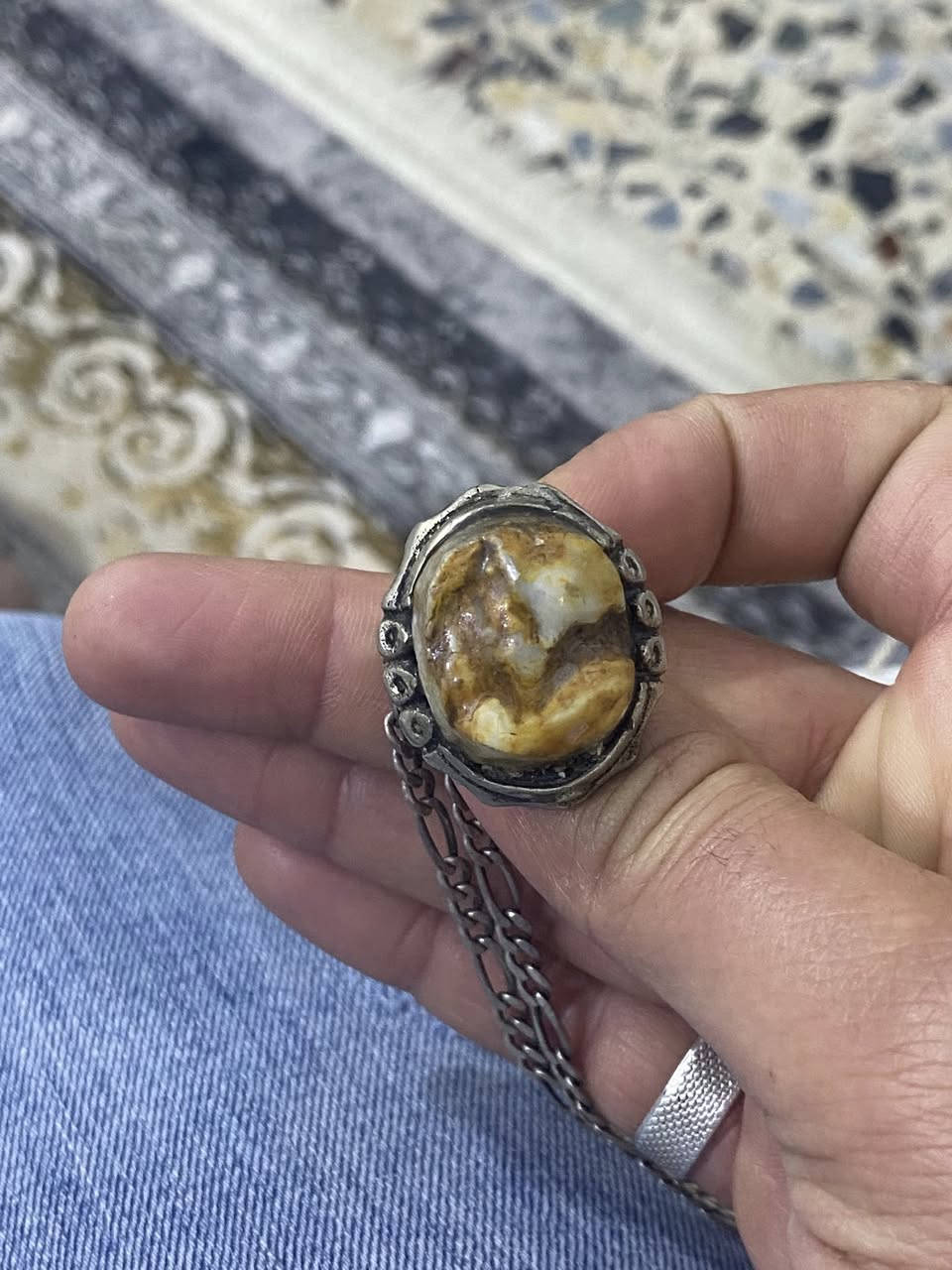 السلام عليكم كلمن وسعره التواصل وهذا رقمي *********** الخاص مفتوح
