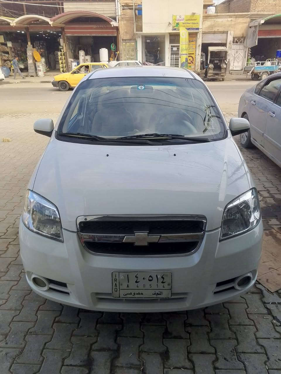 السلام عليكم افيو للبيع مديل 2009
مكينه مفتوح 1400 كير ومكينه جدد وحداديه وتخم تاير وتبريد ثلج /سعرها  (70) وبيها مجال حك الجيه)

مكان سياره نجف شارع المطار ***********
