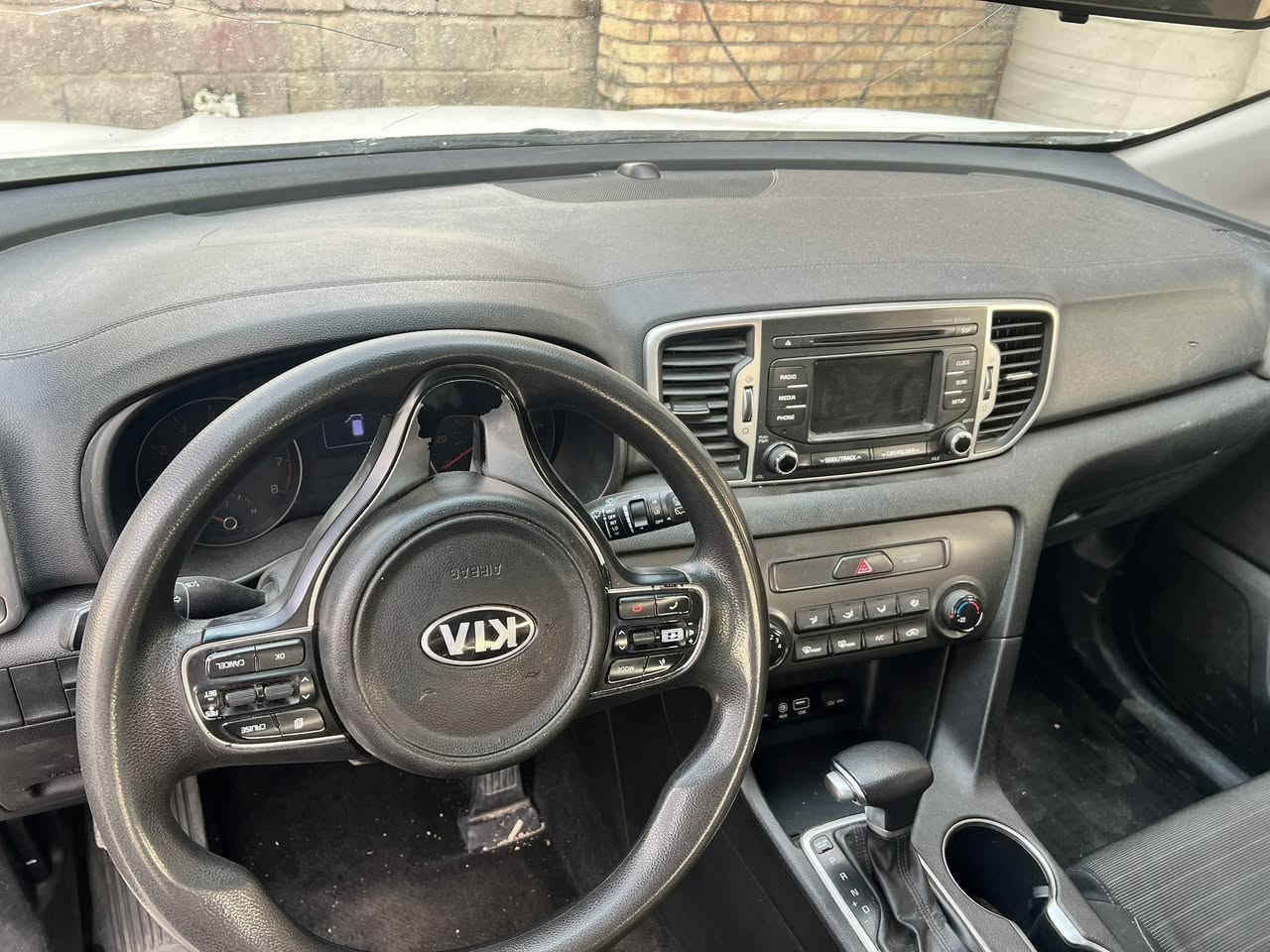 سبورتج وارد امريكي موديل 2018
بية بس لبنيدًصبغ بدون ايرباك بدون دواخل 
بغدادبسمي تحويل 
سعرة 155$وبيةًمجال حك جيتك
سيارة كلش حلوة وكل نقص مابية 
مكاني بغداد جسر ديالى جديد 
‭0770 788 5405‬
