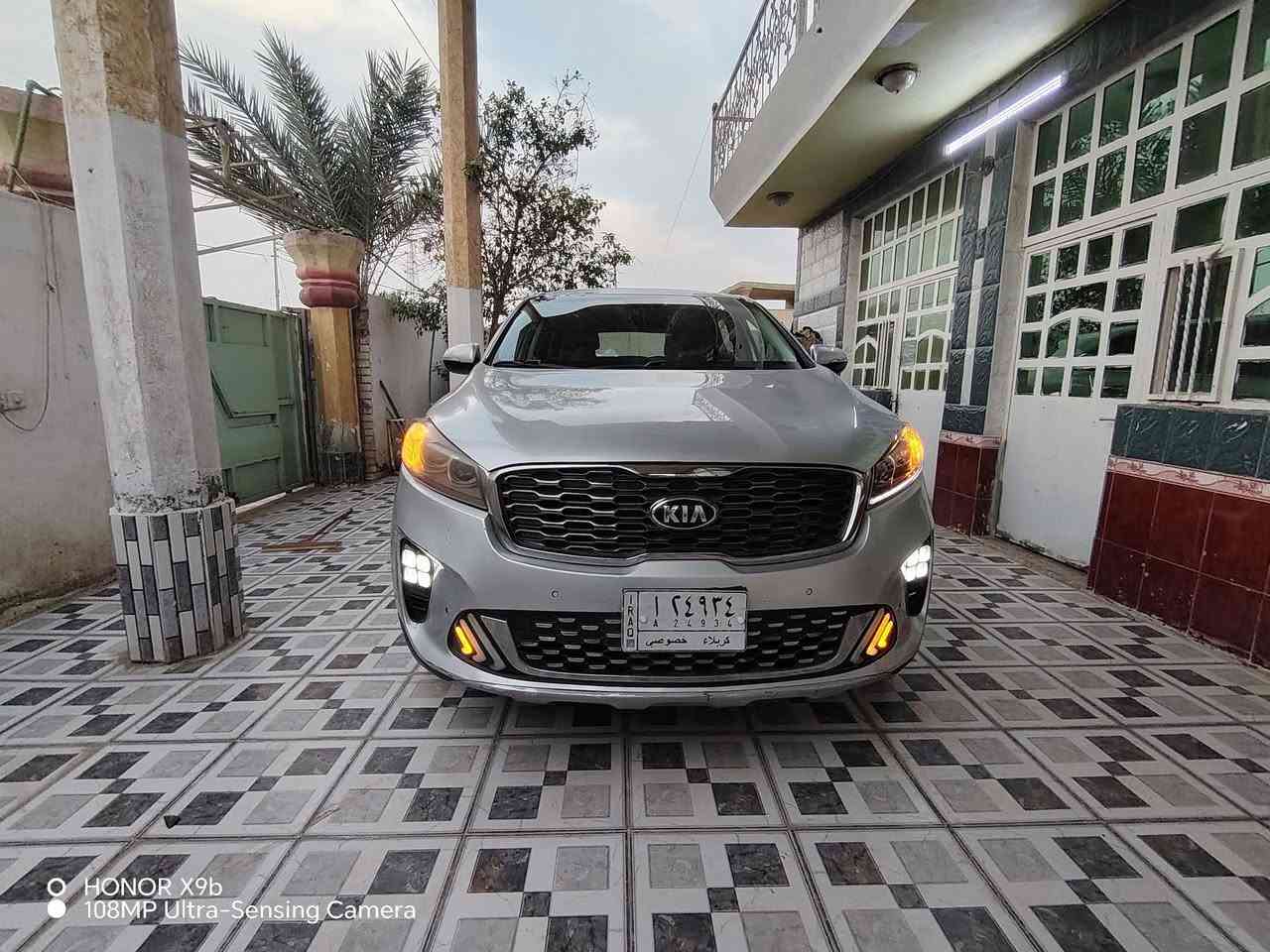 السلام عليكم كيا سورنتو 2020 امريكي اربعه سلندر 7 راكب سياره جديده جاهزه مكينه كير  جدد حداديه جديده تخم تاير جديد كهربائيات كلها شغال سياره جاهزه جديده باسمي سنويه لل 28 السياره بيها حادث امريكا فقط جاملغ الأمامي وبنيد وباب ضربه خفيفه دواخل كفاله شاصي لغد مكفول السعر 145. المكان حله رقم الهاتف ***********
